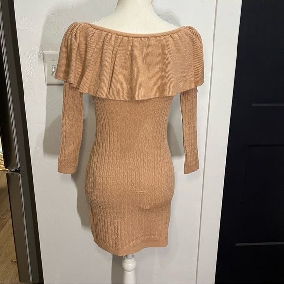Olivaceous Tan Stretch Cable Knit Long Sleeve Sweater Mini Dress Small - Picture 3 of 9